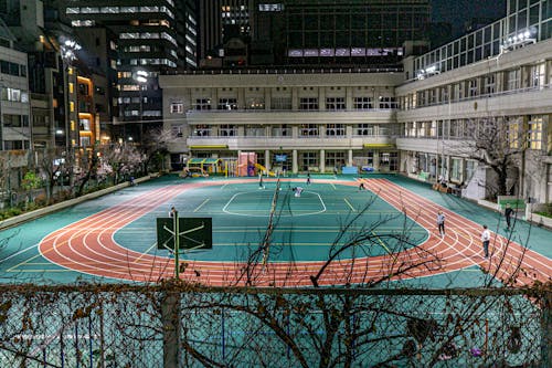 鲁本·阿莫林的曼联体系为何在边翼卫位置频频受阻？危机或将进一步加剧！